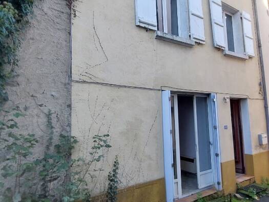 Maison à vendre 39 000 € 5 pièces 3 chambres 80 m² 6 m² de terrain Pontaumur 63380