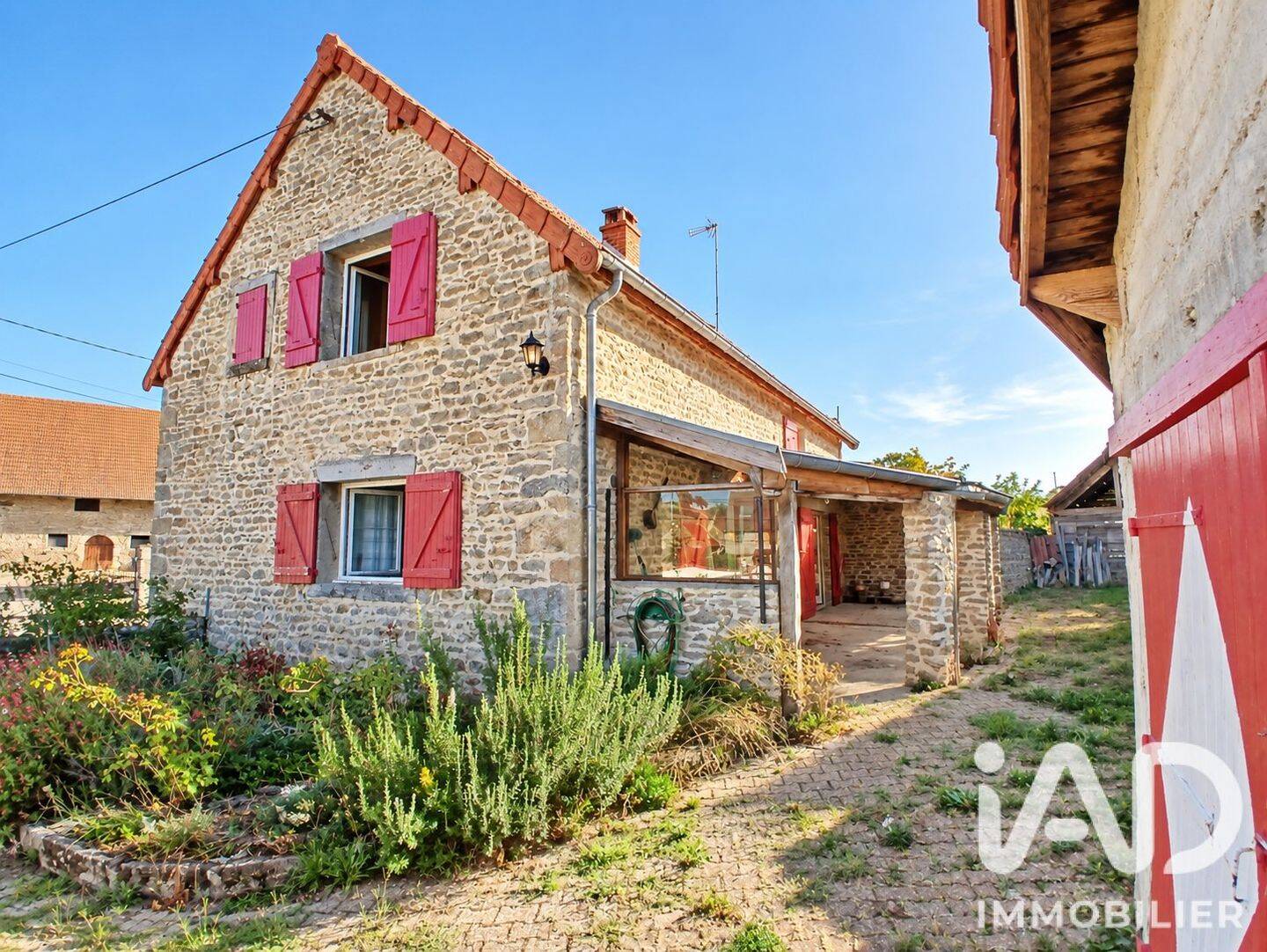 Maison 4 pièces 142 m² · à Vendenesse-lès-Charolles · 142,1 m² · 184 000 €
