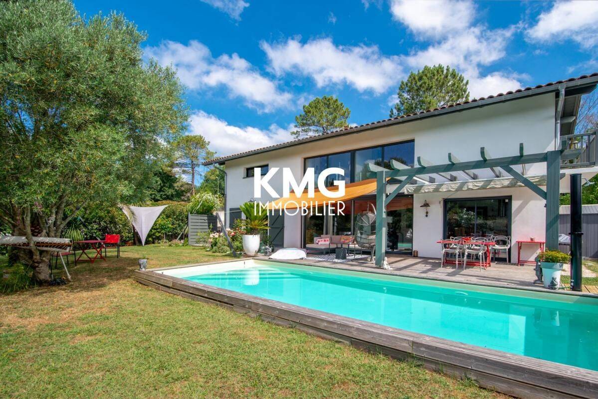 Maison 7 pièces 167 m² · à Bassussarry · 167 m² · 1 250 000 €