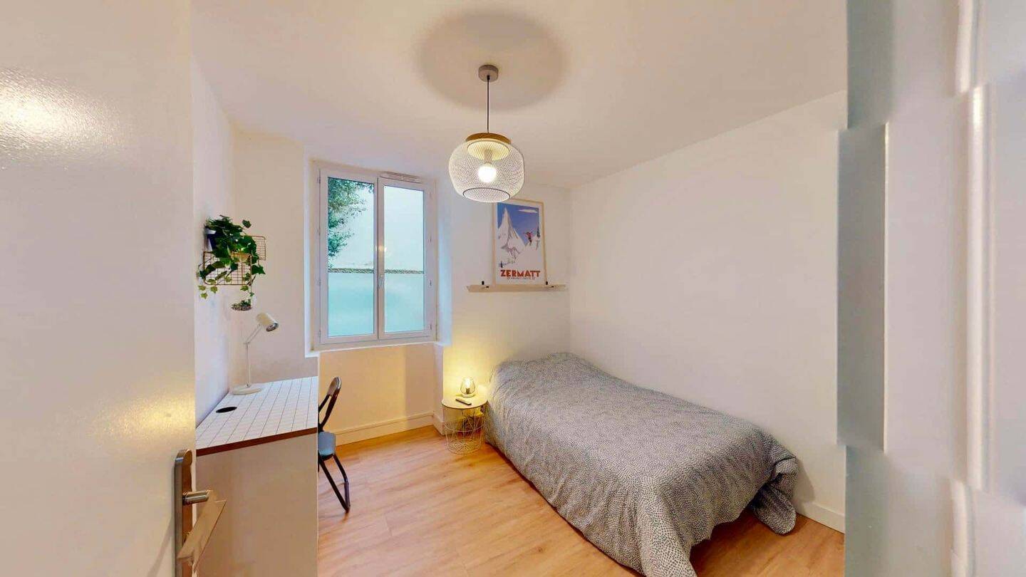 1 pièce 15 m² · à Pau · 15 m² · 420 €