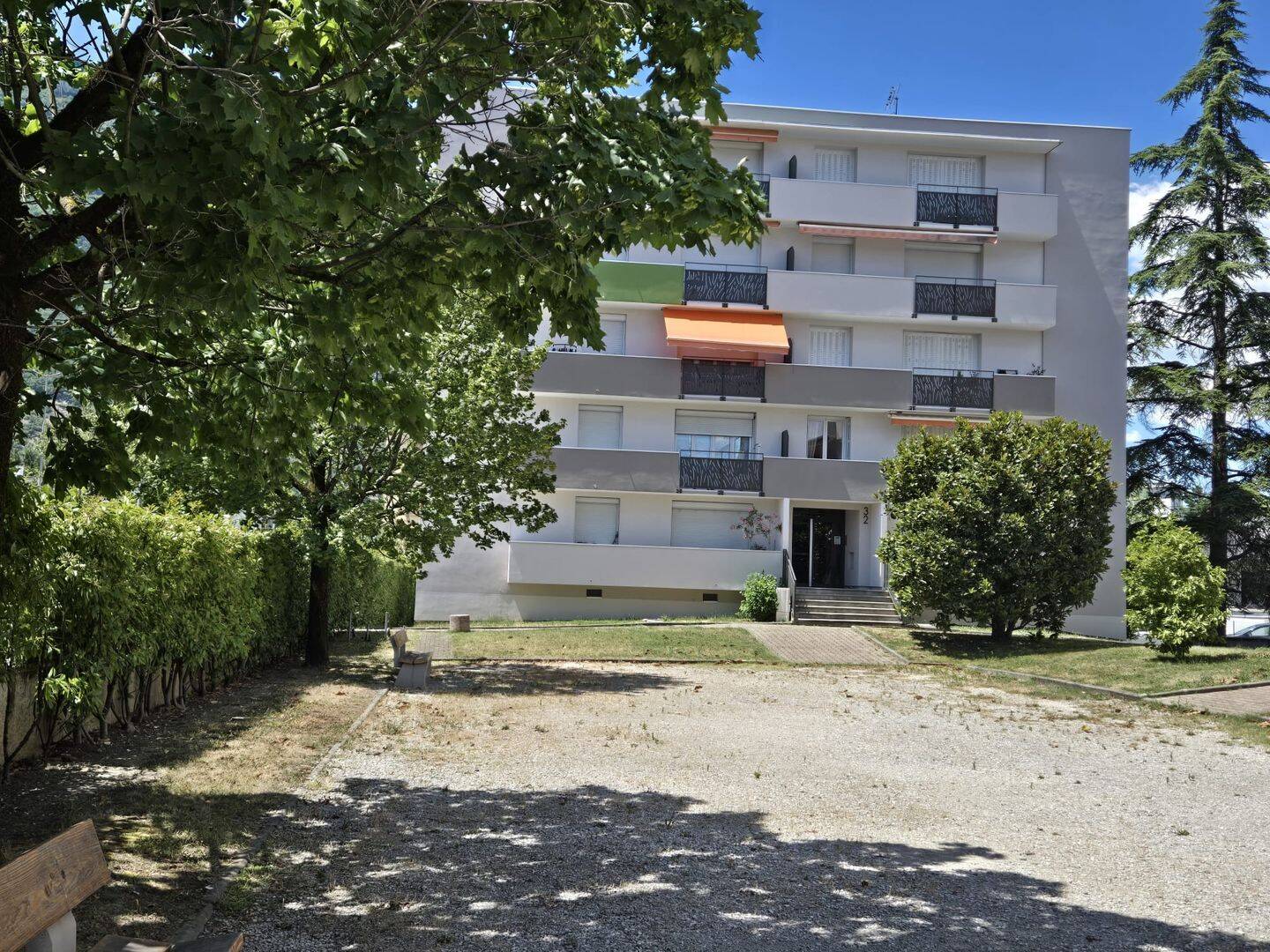 Appartement 4 pièces 75 m² · à Fontaine · 75 m² · 121 000 €