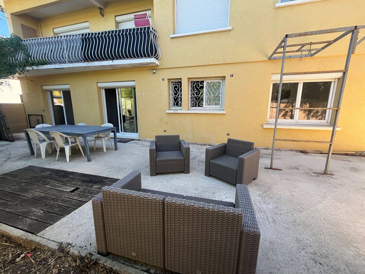 Maison 5 pièces 110 m² · à Saint-Jean-de-Védas · 110 m² · 1 450 €/mois