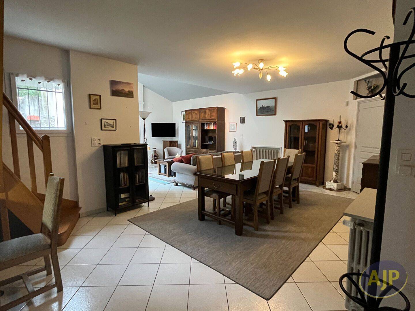Maison 5 pièces 155 m² · à La Roche-sur-Yon · 155 m² · 1 300 €