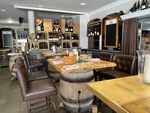 Restaurant à vendre Fonds de commerce 560 000 € 218 m² d'espace de restauration Argensol Orange 84100