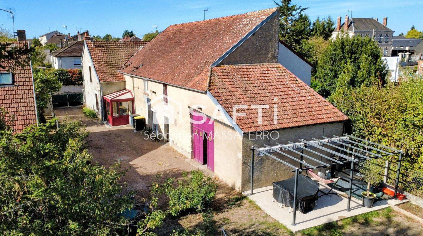 Maison 8 pièces 167 m² · à Beaulieu-sur-Loire · 167 m² · 145 000 €