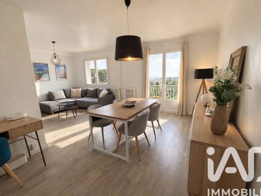Appartement à vendre 247 000 € 3 pièces 2 chambres 70 m² Étage 2/4 Coste Chaude-Mauveou La Seyne-sur-Mer 83500