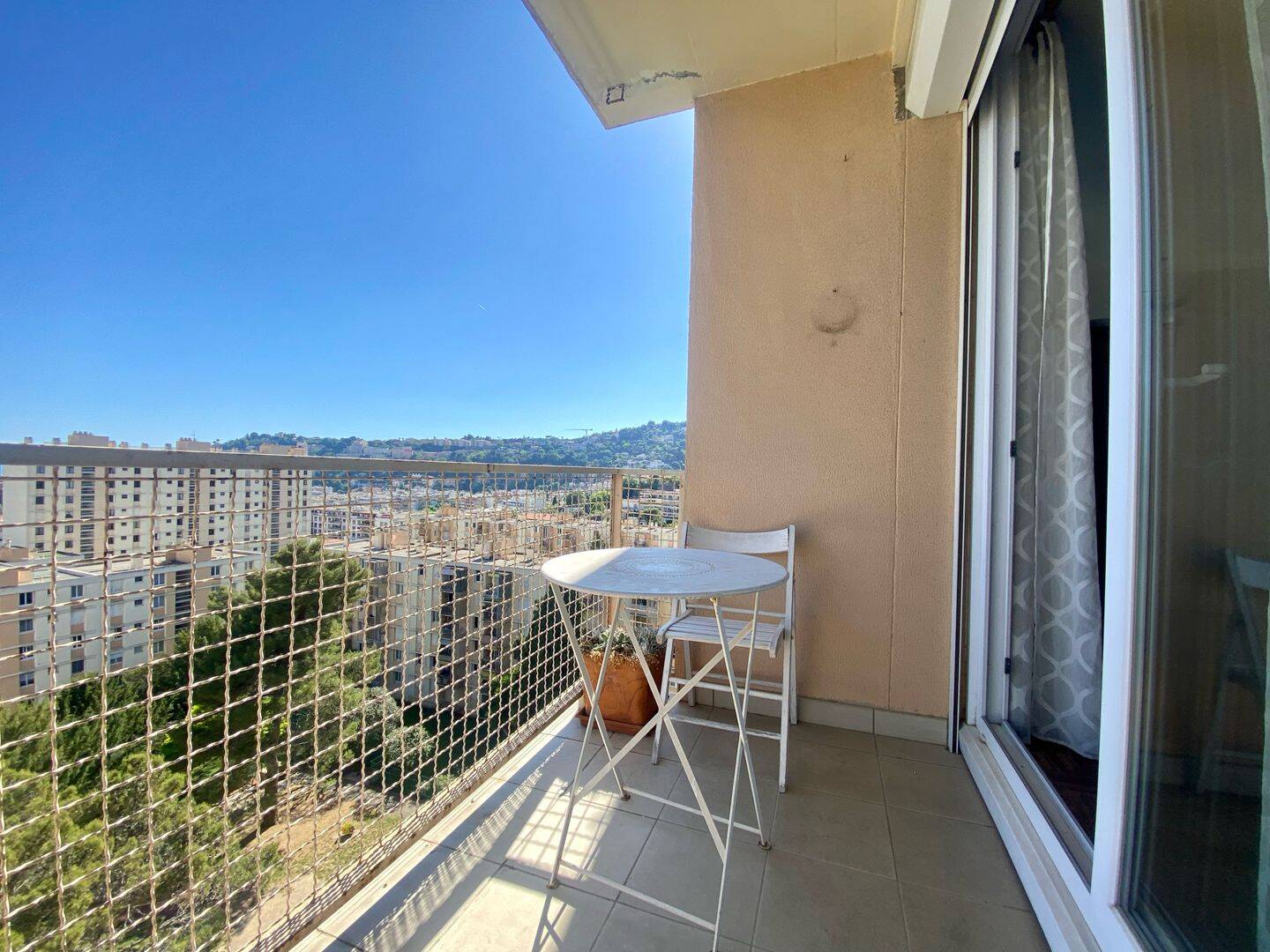 Appartement 4 pièces 63 m² · à Nice · 63 m² · 210 000 €
