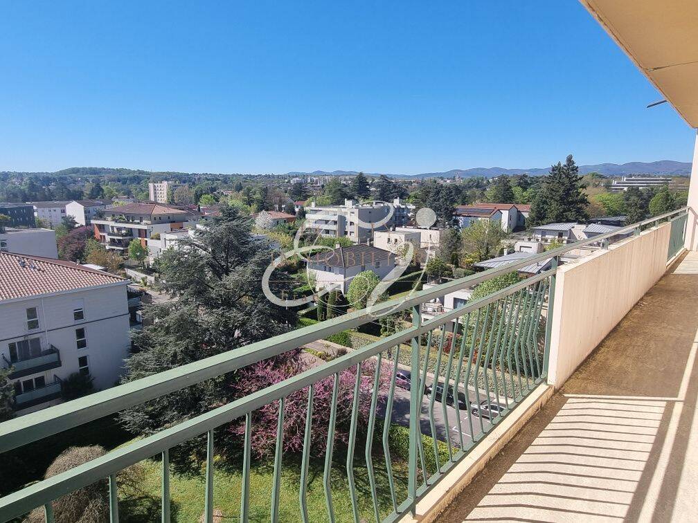 Appartement 6 pièces 153 m² · à Tassin-la-Demi-Lune · 153 m² · 398 000 €