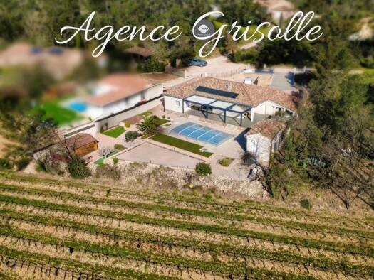 Villa à vendre 685 000 € 5 pièces 4 chambres 140 m² 1 457 m² de terrain Forcalqueiret 83136