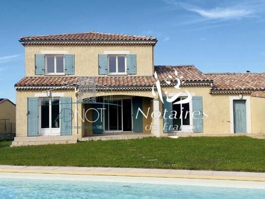 Maison à vendre 369 000 € 5 pièces 4 chambres 136 m² 952 m² de terrain Montélimar 26200