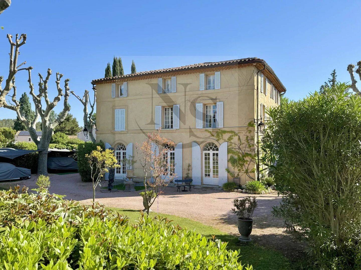 Maison 12 pièces 520 m² · à Aix-en-Provence · 520 m² · 2 600 000 €