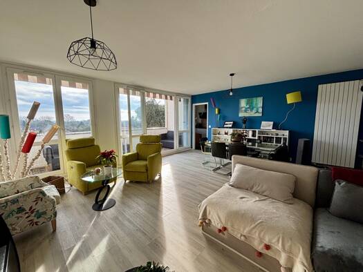 Appartement à vendre 314 000 € 5 pièces 3 chambres 96,2 m² Étage 4/6 Le Brandier Gradignan 33170