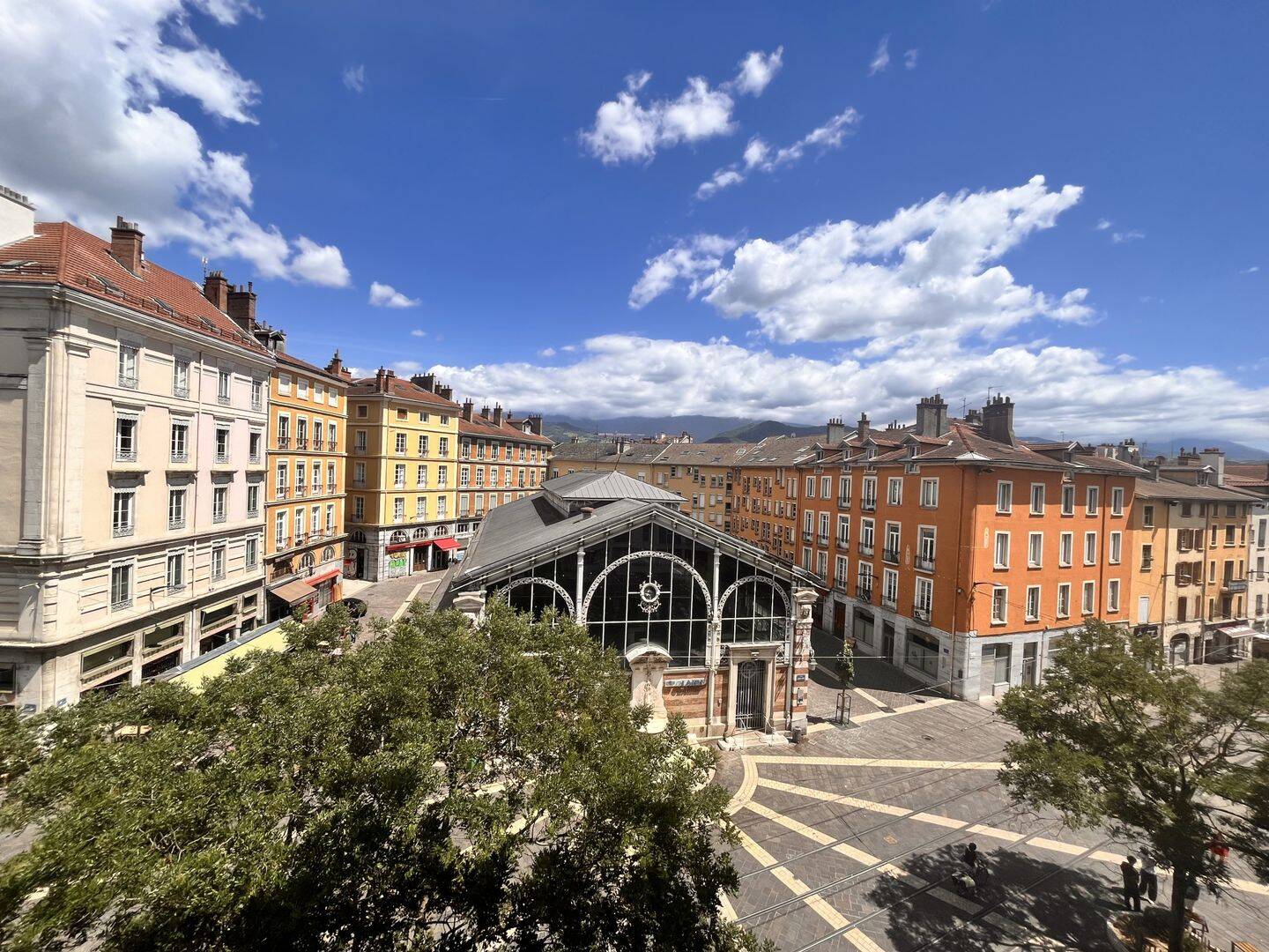 Appartement 2 pièces 80 m² · à Grenoble · 80 m² · 225 000 €