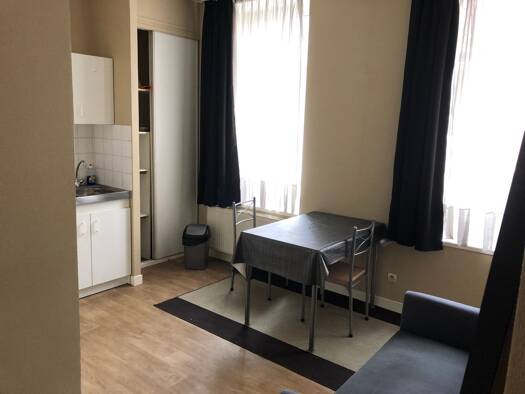 Appartement à louer 440 € 2 pièces 1 chambre 25 m² Étage 1/2 Vieux Boulogne Boulogne-sur-Mer 62200