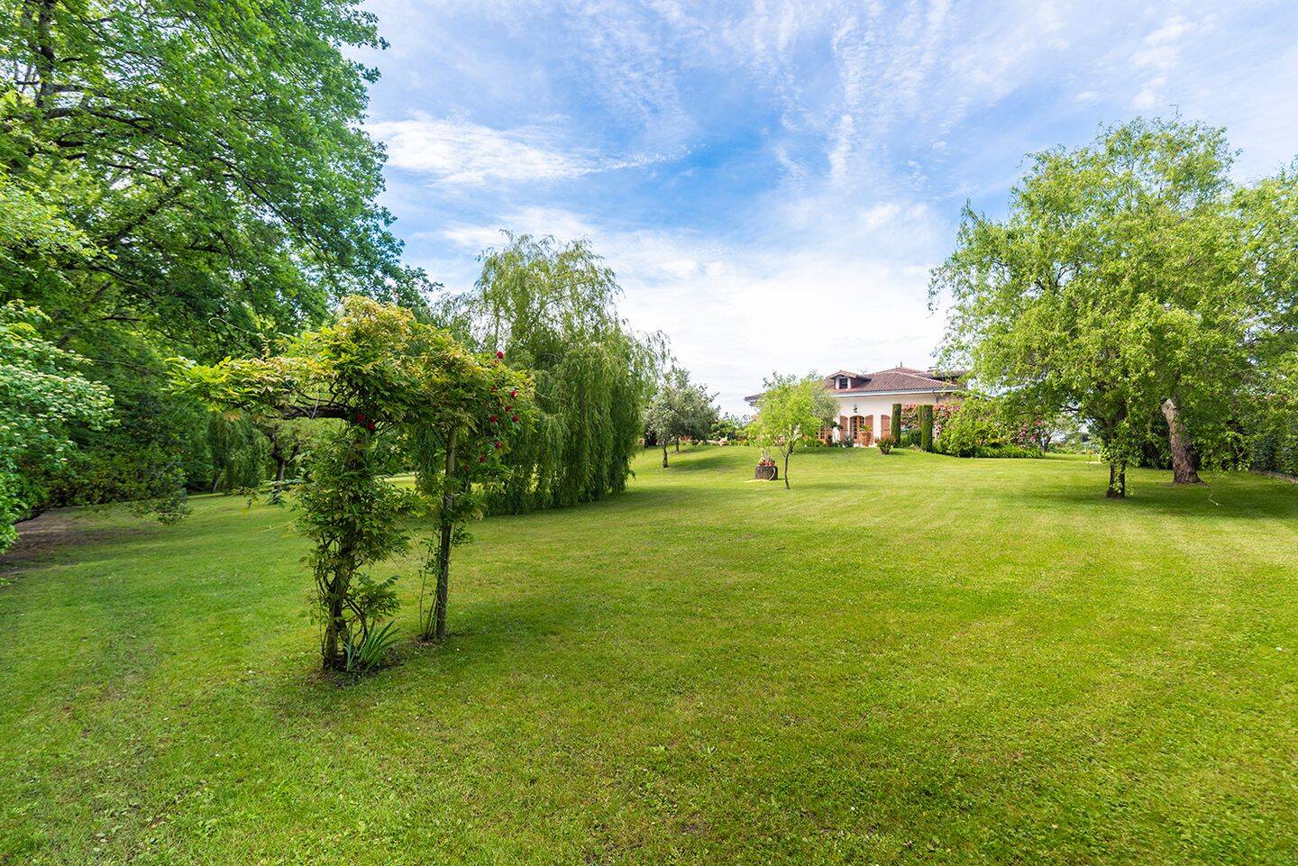 Maison 7 pièces 259 m² · à Tresses · 259 m² · 1 155 000 €