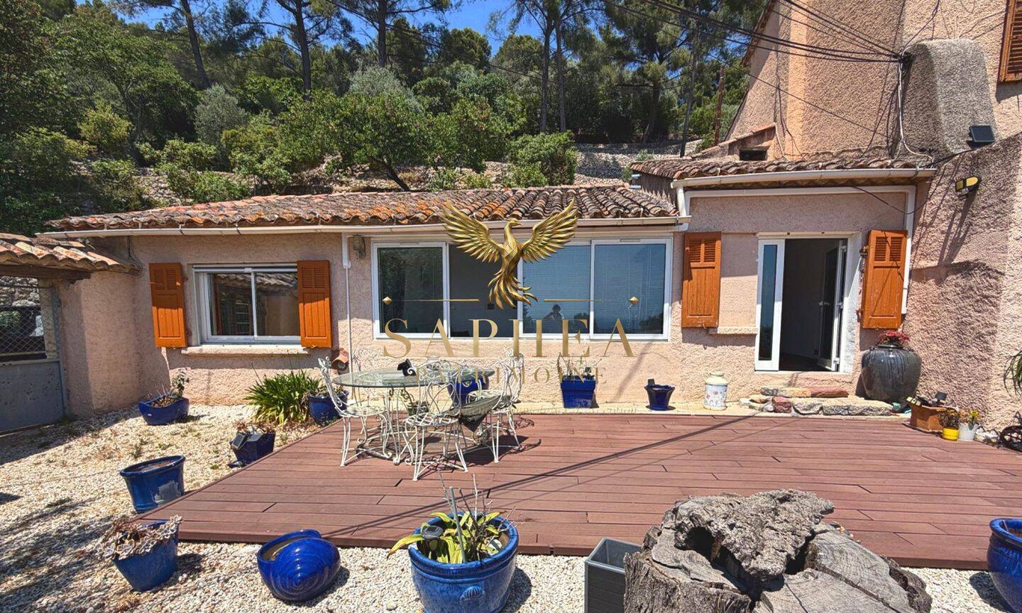 Maison 4 pièces 105 m² · à Toulon · 105 m² · 398 000 €