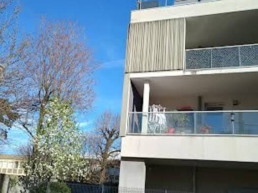 Appartement à vendre 300 000 € 5 pièces 4 chambres 103 m² Étage 1/3 Abry Grenoble 38100