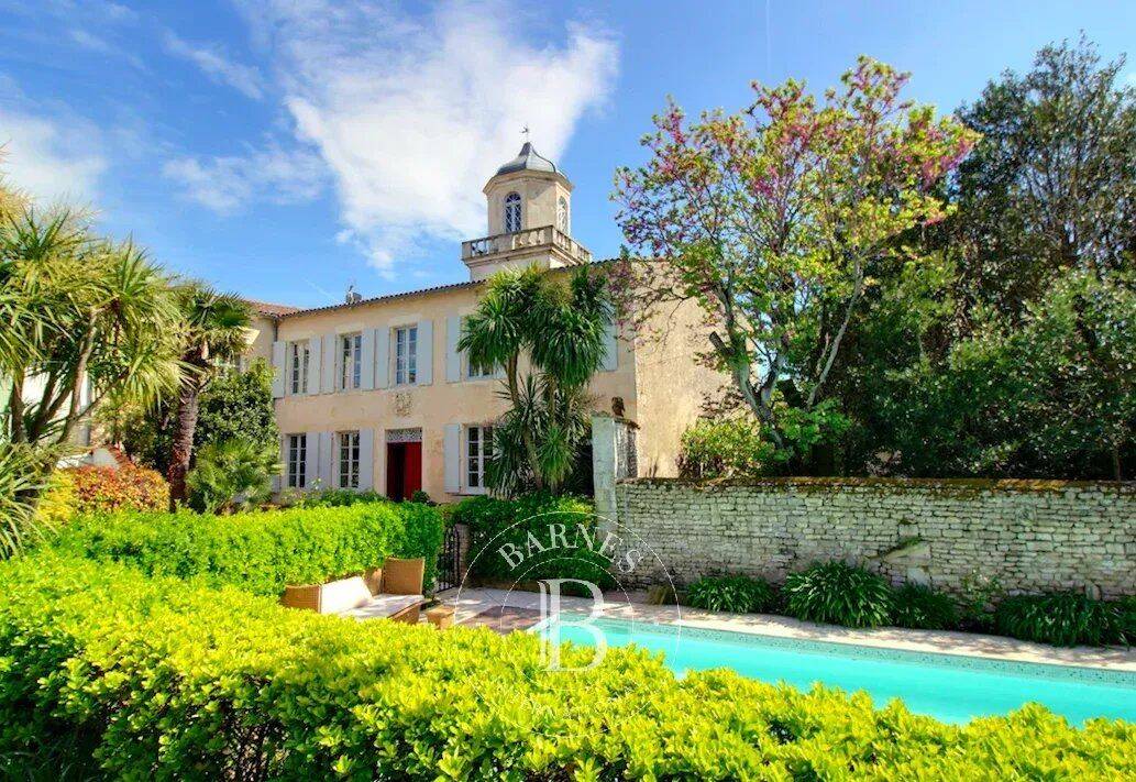 Maison 12 pièces 350 m² · à Le Bois-Plage-en-Ré · 350 m² · 3 885 000 €