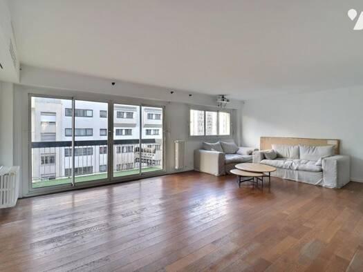 Appartement à vendre 1 075 000 € 4 pièces 3 chambres 120 m² Étage 5/8 Vaugirard-Parc des Expositions Paris 15ème arrondissement 75015