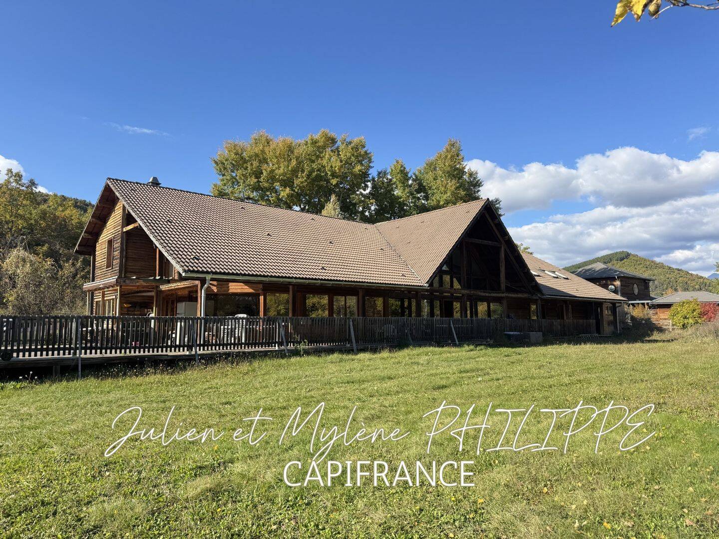 Maison 12 pièces 500 m² · à La Bâtie-Montsaléon · 500 m² · 499 975 €