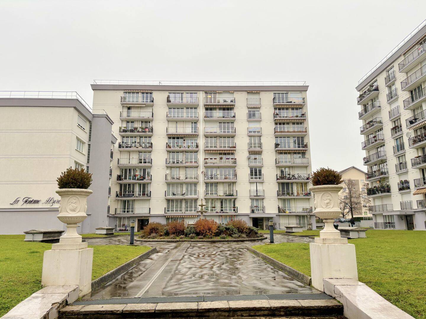Appartement 3 pièces 77 m² · à Ferney-Voltaire · 77 m² · 1 880 €