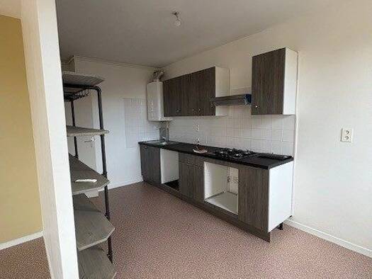 Appartement à louer 460 € 2 pièces 1 chambre 54 m² Étage 2/1 Thizy-les-Bourgs 69240