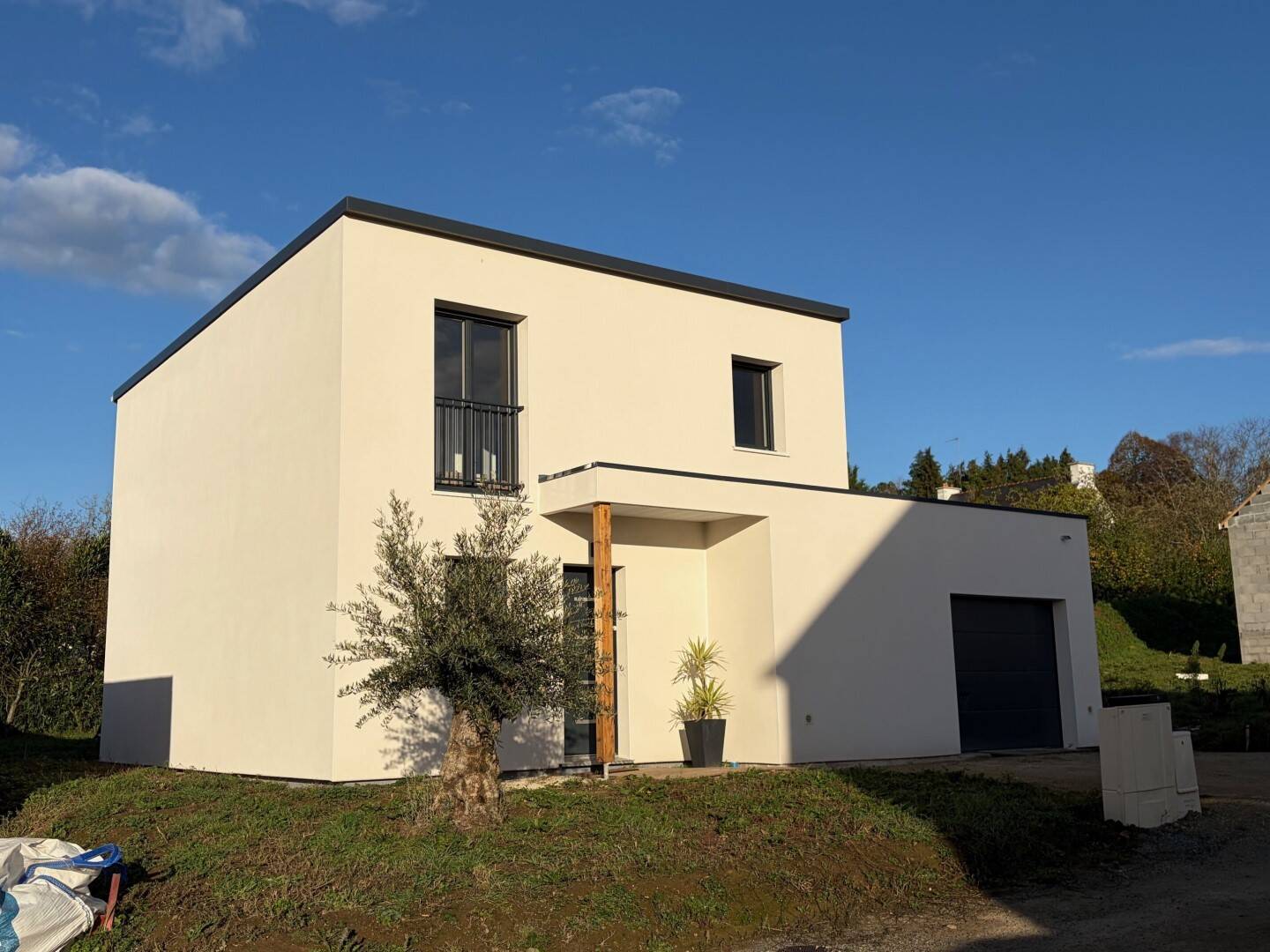 Maison 4 pièces 87 m² · à Plougoumelen · 87 m² · 276 560 €