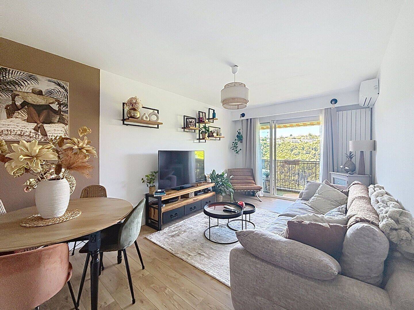 Appartement 4 pièces 81 m² · à Nice · 80,9 m² · 320 000 €