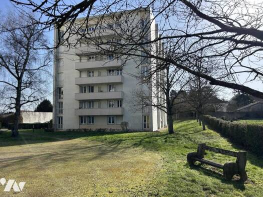 Appartement à vendre 136 500 € 5 pièces 3 chambres 96,5 m² RDC Bourges 18000