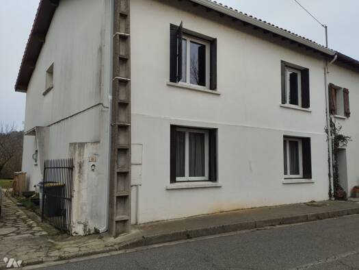 Maison à vendre 189 000 € 7 pièces 4 chambres 150 m² 1 400 m² de terrain Montesquieu-Volvestre 31310