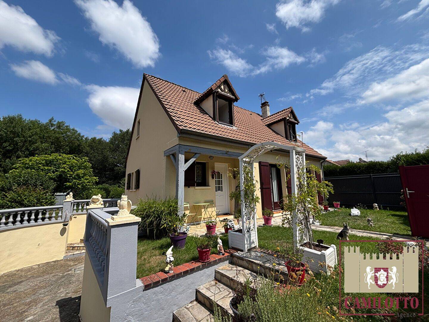 Maison 5 pièces 92 m² · à Nogent-le-Roi · 92 m² · 227 500 €