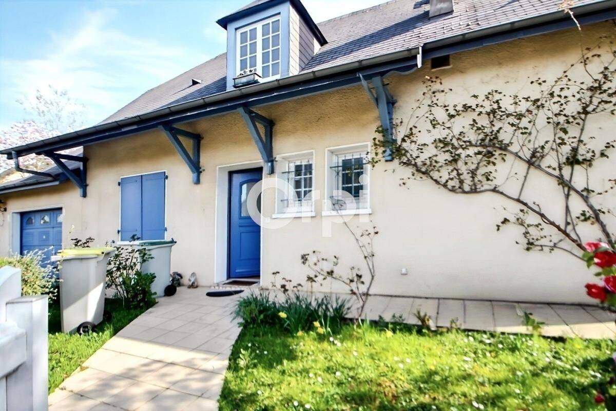Maison 5 pièces 173 m² · à Oloron-Sainte-Marie · 173 m² · 243 000 €