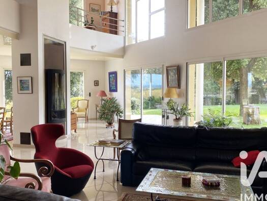 Maison à vendre 895 000 € 7 pièces 4 chambres 311 m² 6 261 m² de terrain Champ de Foire Cognac 16100