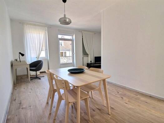 Appartement à louer 555 € 2 pièces 1 chambre 55 m² 2ème étage Saint Laurent-Molette Le Creusot 71200