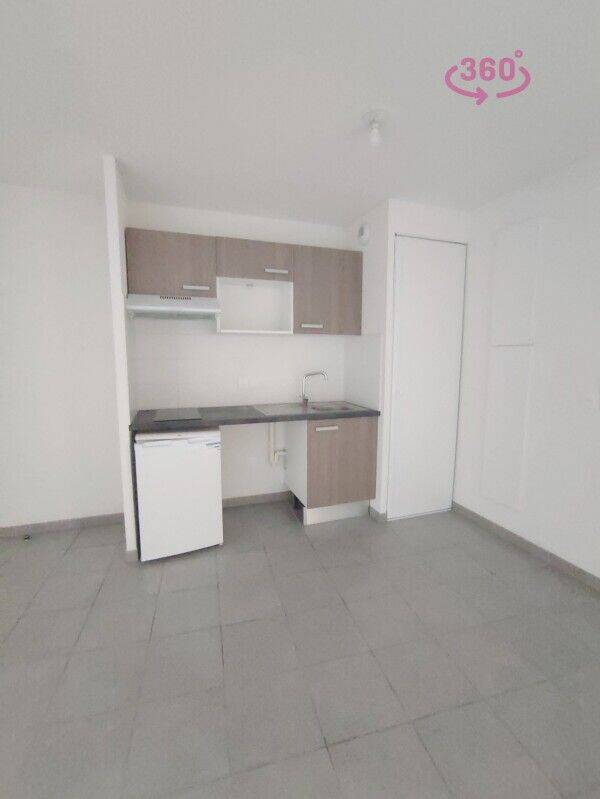 Appartement 1 pièce 30 m² · à Castanet-Tolosan · 29,9 m² · 485 €