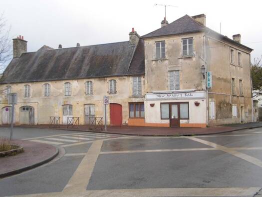 Immeuble à vendre 136 500 € 312 m² Guibray Falaise 14700