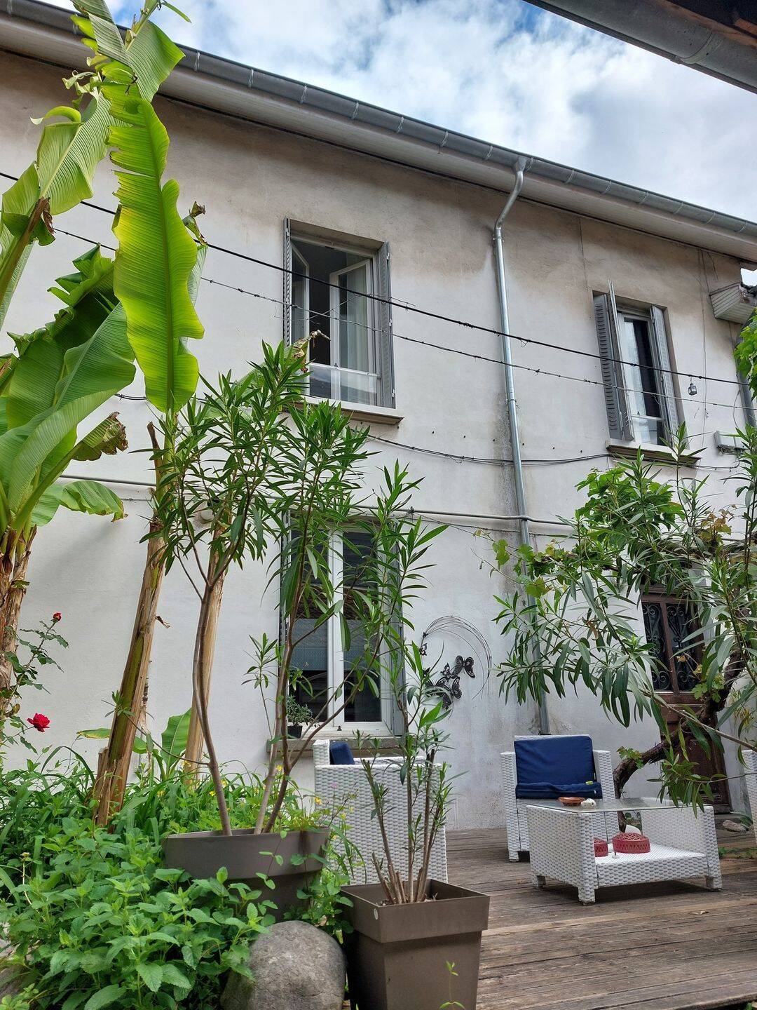 Maison avec terrasse et jardin en plein Grenoble — 1