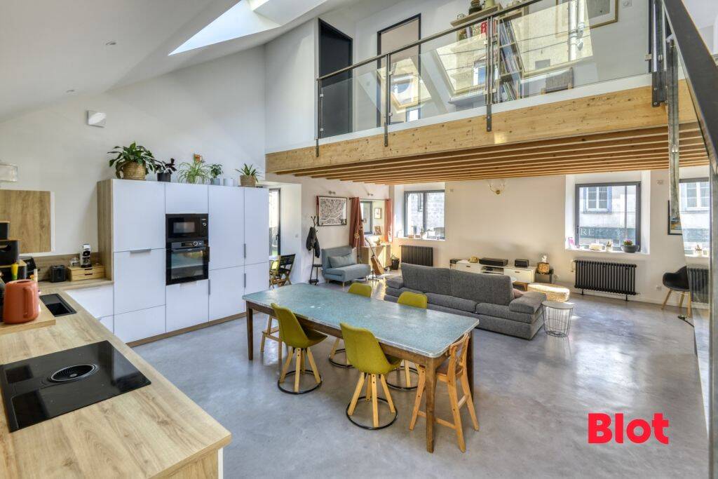 Maison 8 pièces 177 m² · à Nantes · 176,8 m² · 725 000 €