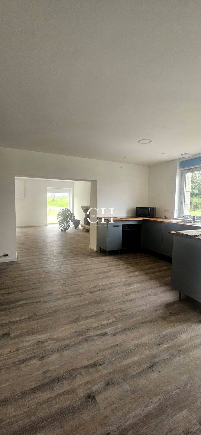 Maison 6 pièces 142 m² · à Saint-Glen · 142 m² · 234 830 €