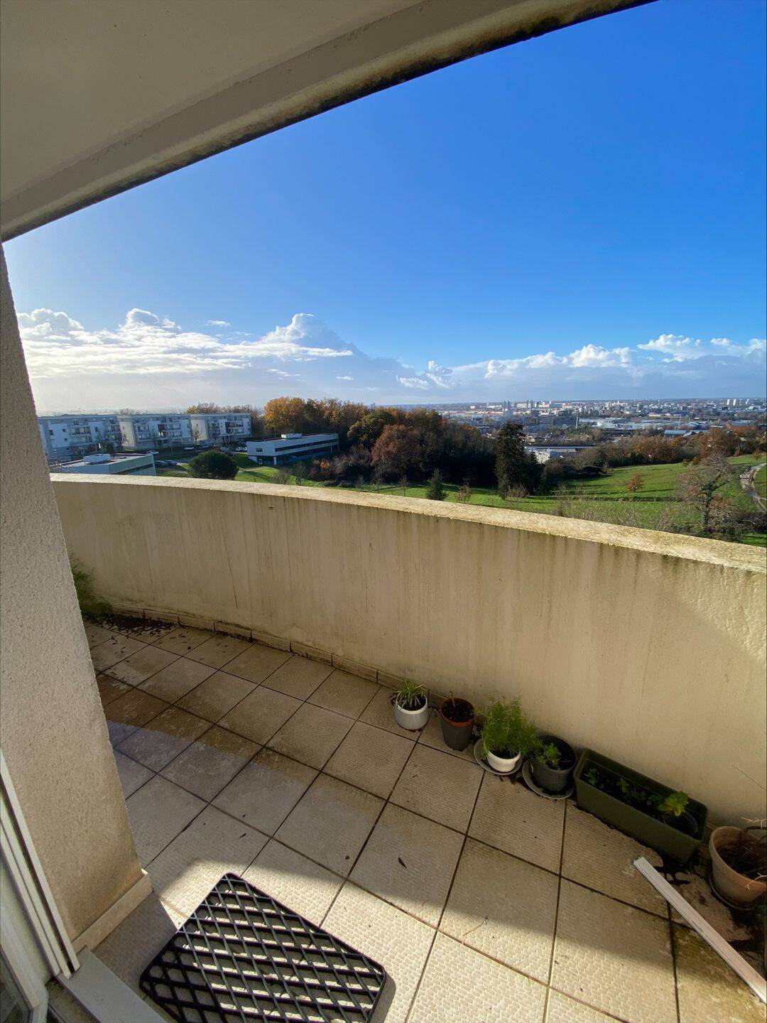 Appartement 1 pièce 42 m² · à Cenon · 42,1 m² · 690 €