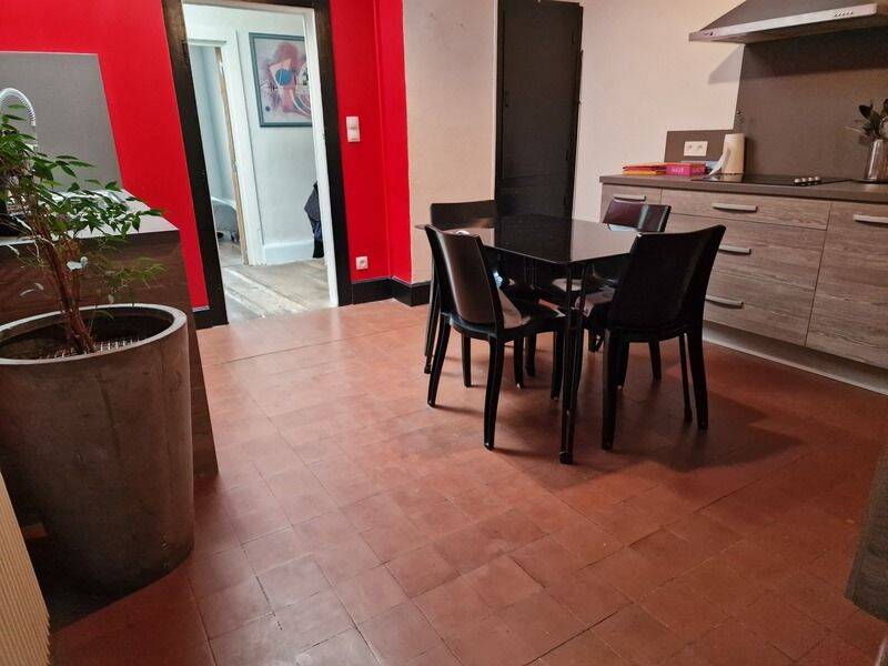 Appartement 7 pièces 170 m² · à Bayon · 170 m² · 175 000 €