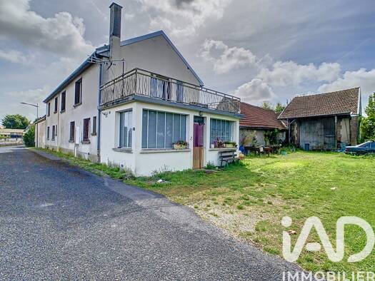Maison à vendre 117 000 € 7 pièces 5 chambres 185 m² 2 189 m² de terrain Corroy 51230