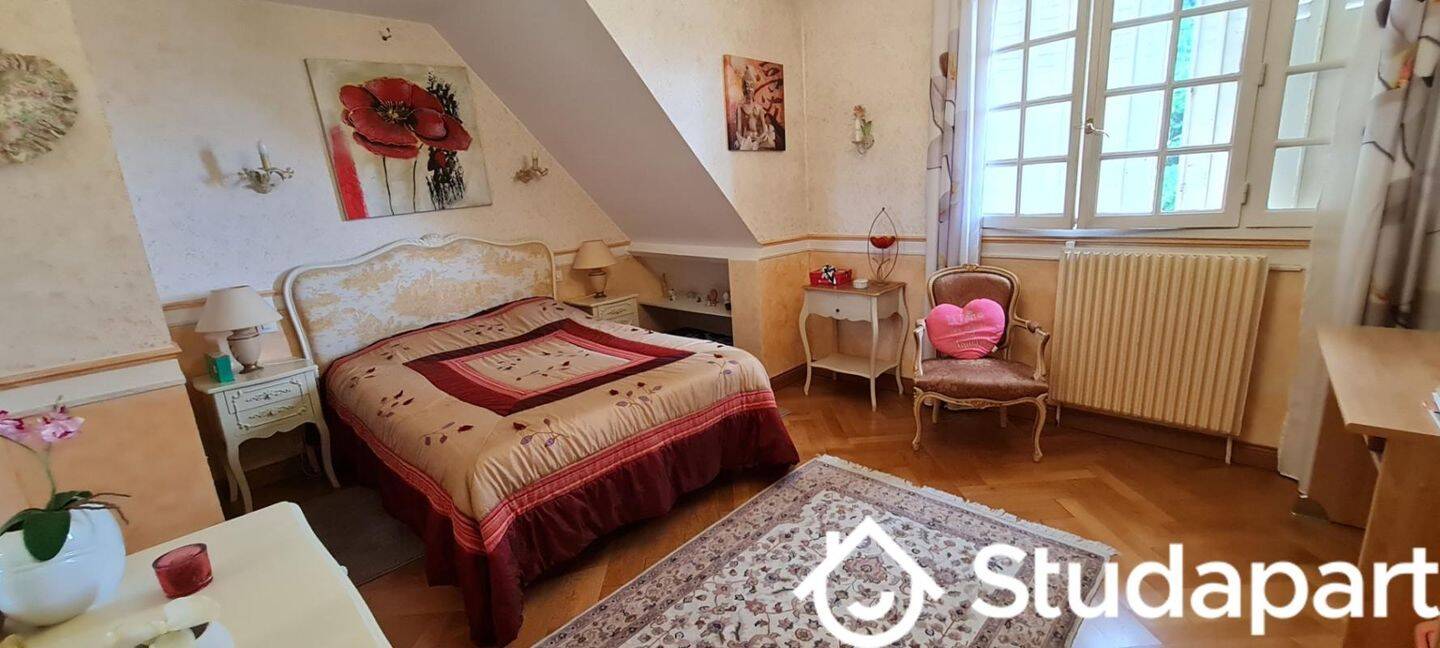1 pièce 18 m² · à Ormesson-sur-Marne · 18 m² · 550 €