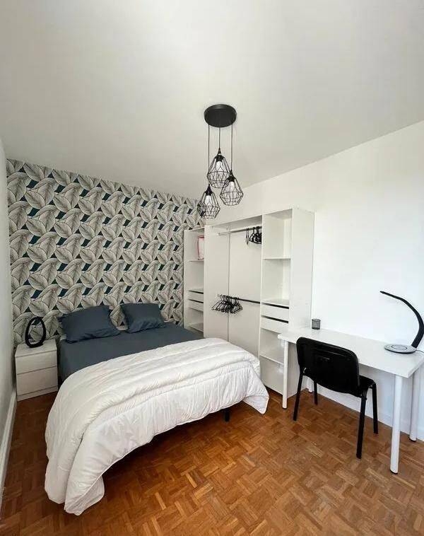 1 pièce 71 m² · à Villeurbanne · 71 m² · 630 €