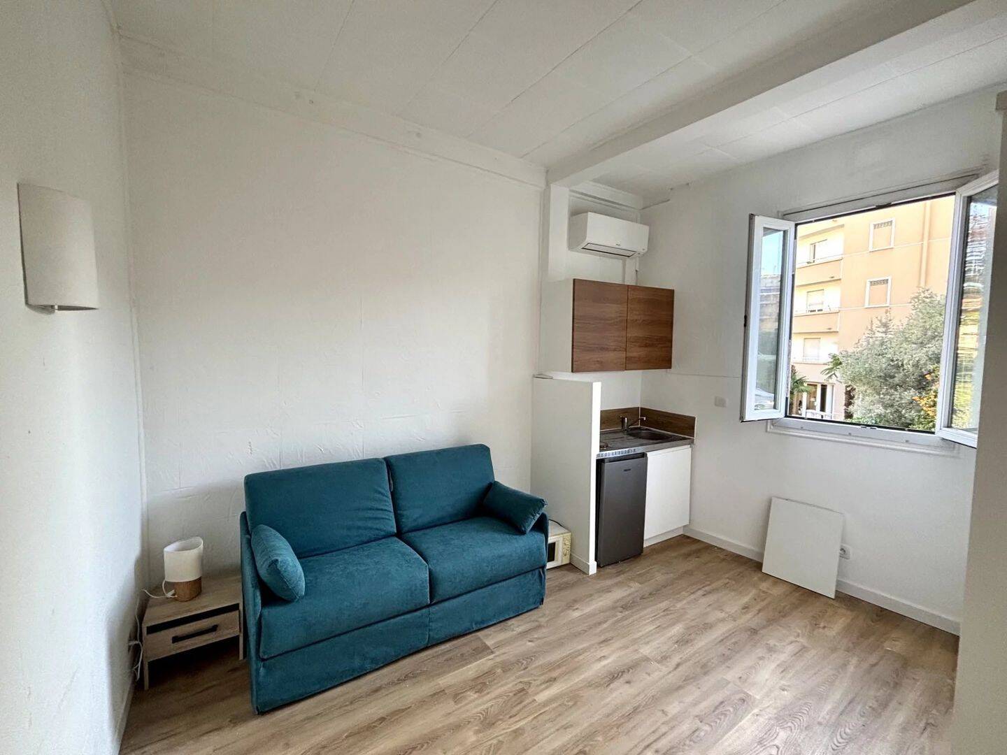 Appartement 1 pièce 14 m² · à Nice · 14,1 m² · 480 €/mois