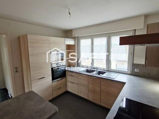 Maison à vendre 199 900 € 4 pièces 3 chambres 90 m² 1 166 m² de terrain Fayet 02100