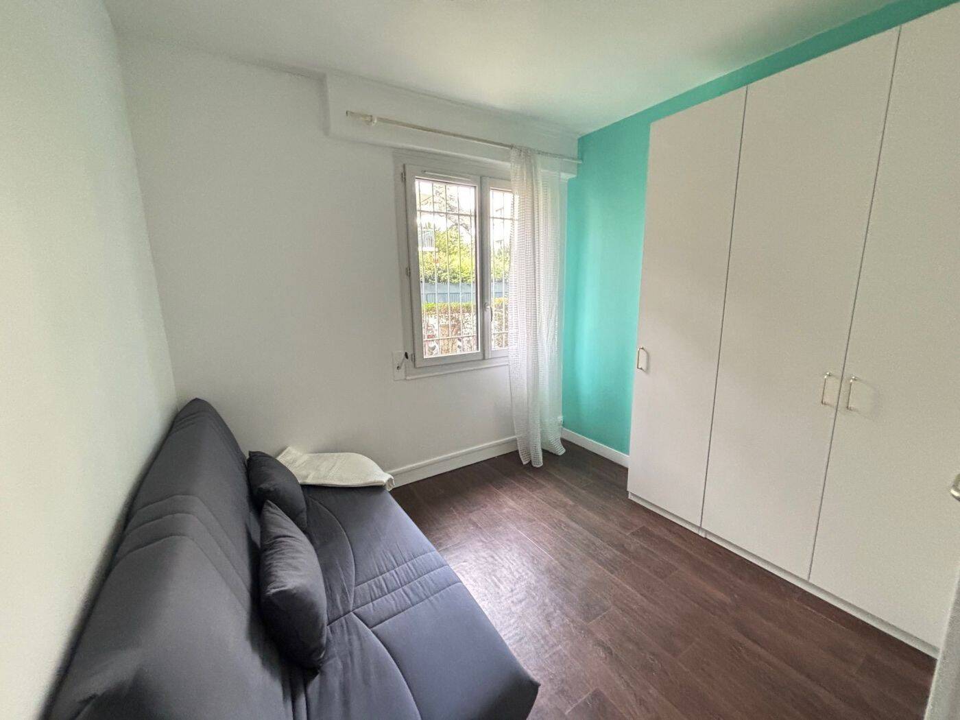 Appartement 1 pièce 22 m² · à Neuilly-sur-Seine · 21,9 m² · 949 €