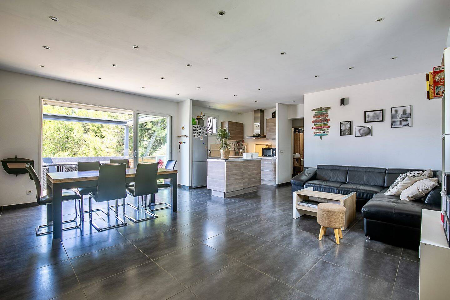Maison 6 pièces 206 m² · à Marseille 11ème Arrondissement · 206 m² · 906 000 €