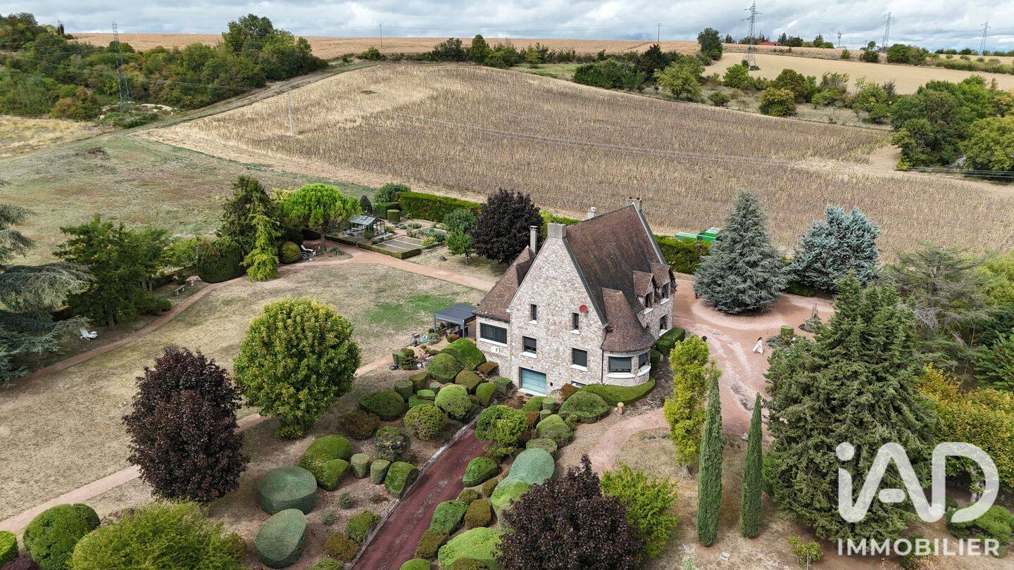 Maison 7 pièces 230 m² · à Aigueperse · 230 m² · 545 000 €