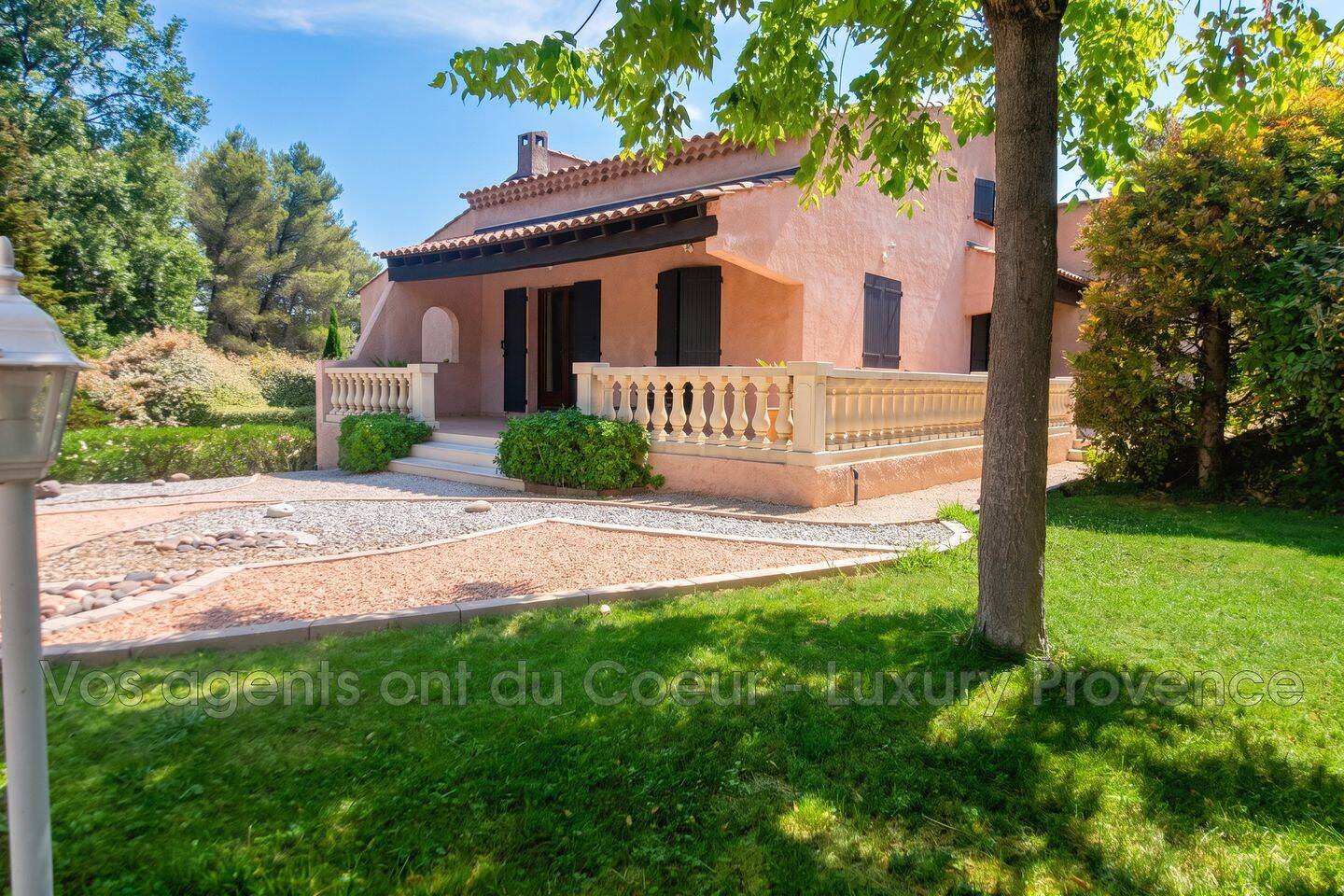 Maison 5 pièces 150 m² · à Gréasque · 150 m² · 729 000 €